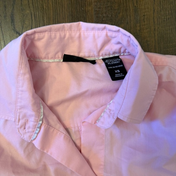 New York and Company Light Pink Button Down XS - Picture 2 of 5